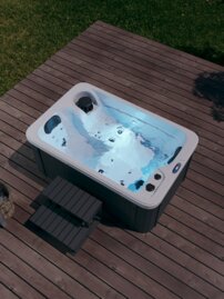 Vírivka Nelson Horizon pre 2 osoby vrátane schodíkov, krytu a ozónovej dezinfekcie