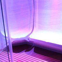 Parná sauna AWT W200A červený céder 165x135 vľavo